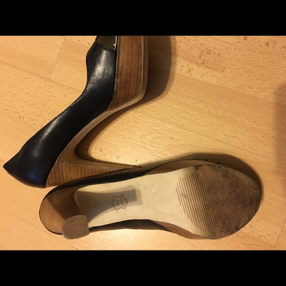 Heels - Picture 5 of 5